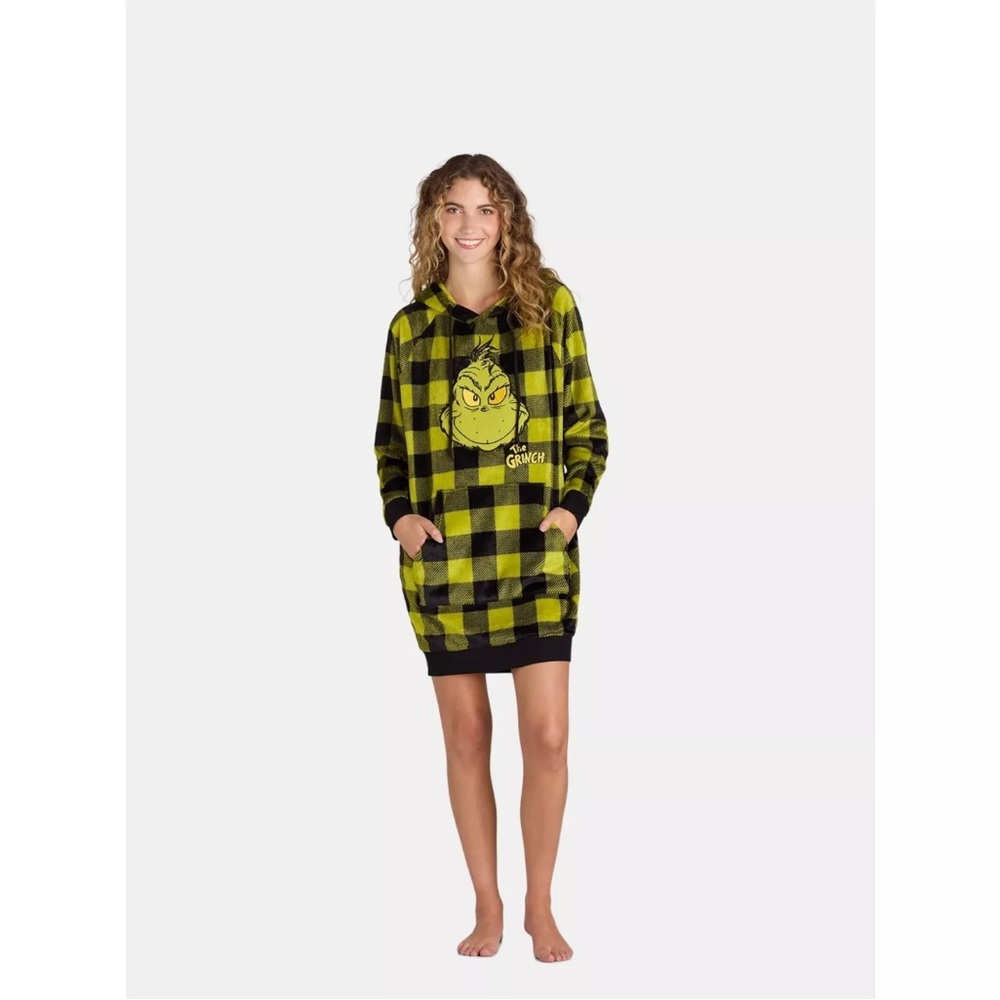 The Grinch Women’s Graphic Nightshirt  with Hood Plaid Green New